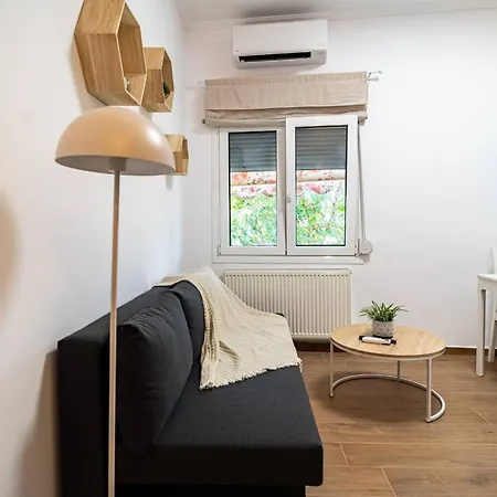 Hermes-modern Comfort In *