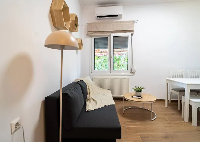 Hermes-modern Comfort In *