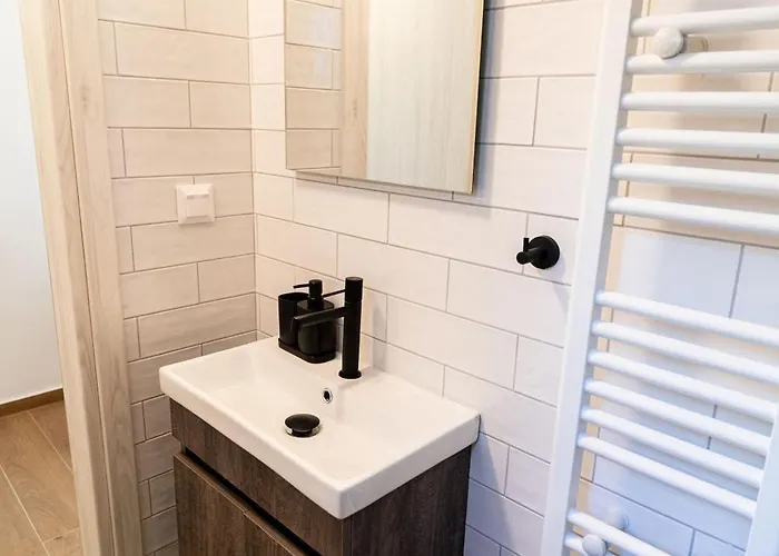 Apartment Hermes-modern Comfort In *