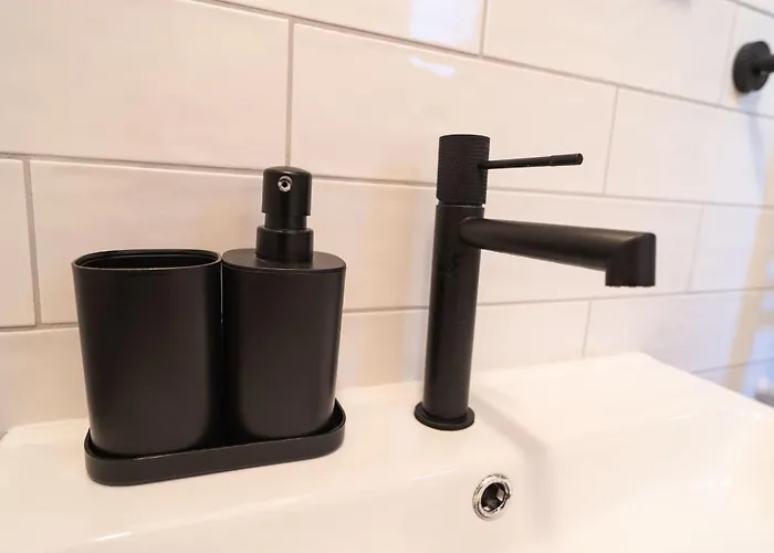 Hermes-modern Comfort In *