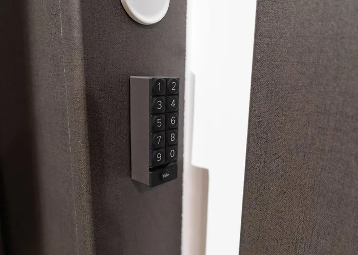 Apartment Hermes-modern Comfort In *