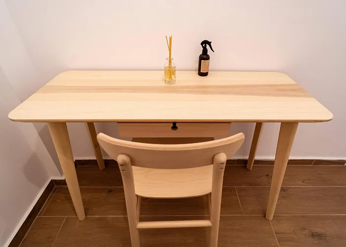 Hermes-modern Comfort In