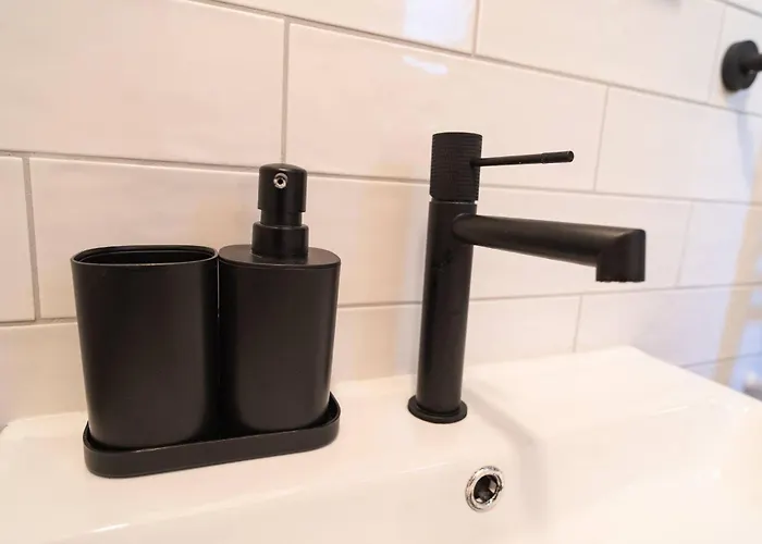 Hermes-modern Comfort In Apartment *