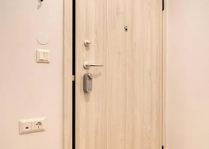 Hermes-modern Comfort In Apartment